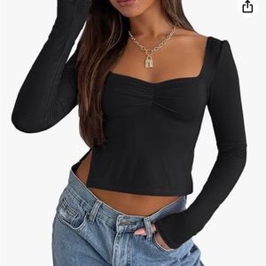 black  long sleeve crop top with sleeve